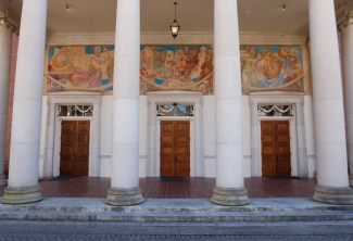 photo of portico mural, with columns