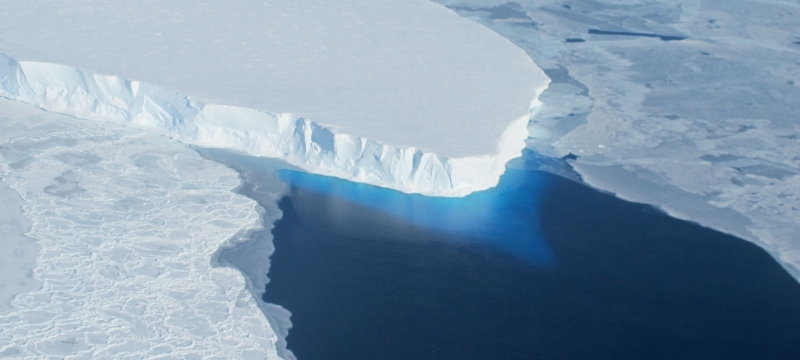 photo of glacier ice shelf