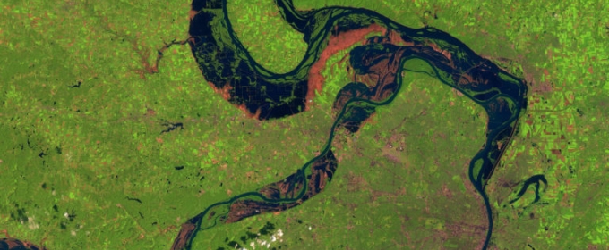 satellite map of three rivers converging on a green background